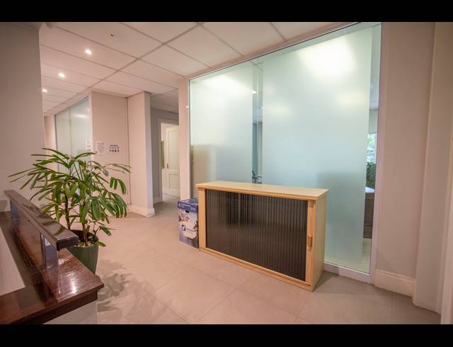 1,200M² OFFICE TO LET IN MELROSE ESTATE